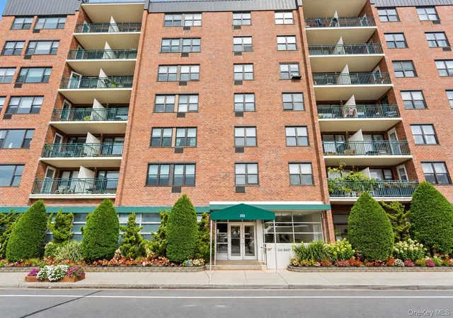 Photo 1 of Condo for sale at 333 E Broadway #2K, Long Beach, NY 11561 | MLS# 1055608 | Listing updated on 2026-10-04