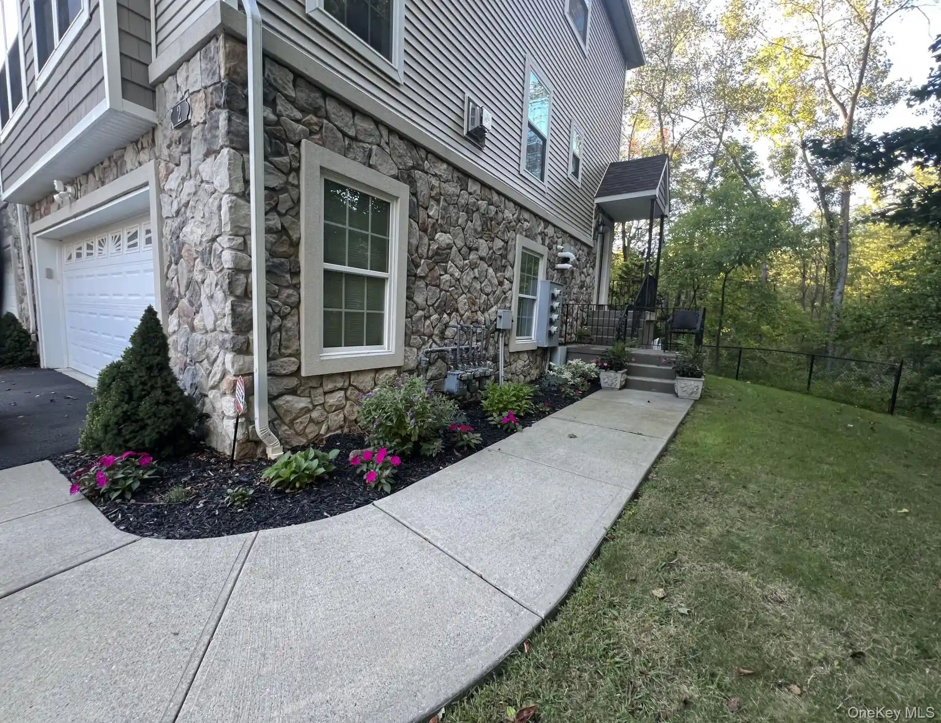Listing Photo 2 - Condo for sale in 2 Seeley Bull St located at 2 Seeley Bull St, Monroe, NY 10950 - Unit 2 Seeley Bull St