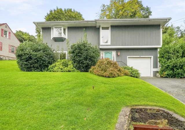 Photo 2 of Single family home for sale at 83 Edgepark Rd, Greenburgh, NY 10603 | MLS# 1055611 | Listing updated on 2026-10-03