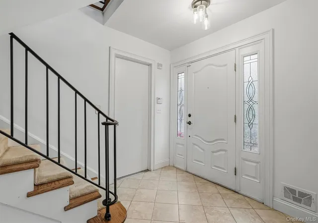 Photo 3 of Single family home for sale at 83 Edgepark Rd, Greenburgh, NY 10603 | MLS# 1055611 | Listing updated on 2026-10-03
