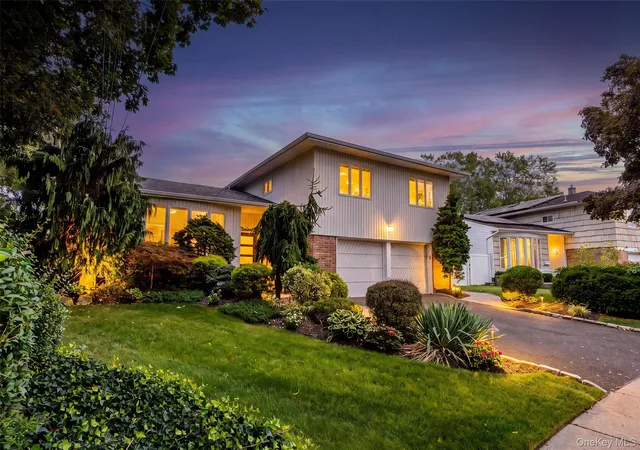 Photo 1 of Sale Pending at 1875 Julian Ln, Hempstead, NY 11566 | MLS# 1055630 | Listing updated on 2026-10-08
