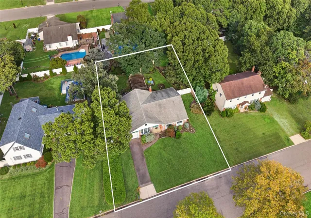 Photo 1 of Single family home for sale at 9 Groton Ln, Brookhaven, NY 11727 | MLS# 1055652 | Listing updated on 2026-10-07