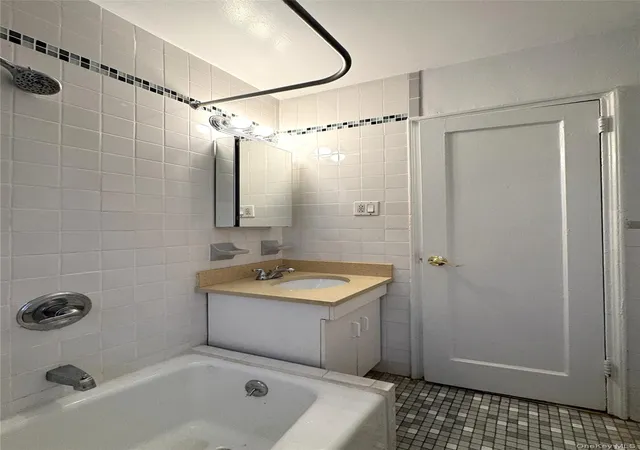 Photo 4 of House for sale at 141-35 79th Avenue #2M, New York, NY 11367 | MLS# 1055689 | Listing updated on 2026-10-01