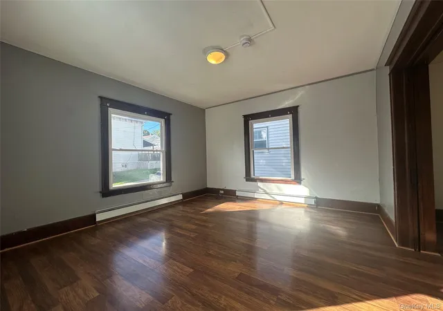 Photo 3 of Single family home for sale at 4 Harding St, Middletown, NY 10940 | MLS# 1055722 | Listing updated on 2026-09-28