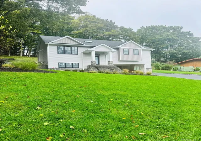 Photo 2 of Single family home for sale at 29 Orange Ter #29, Middletown, NY 10940 | MLS# 1055723 | Listing updated on 2026-09-30