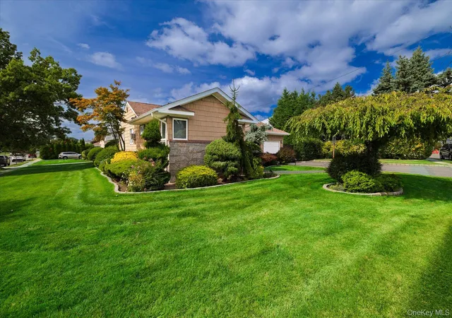 Photo 3 of Single family home for sale at 2163 Jacqueline Ave, Hempstead, NY 11710 | MLS# 1055728 | Listing updated on 2026-10-06