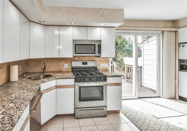 Photo 4 of Single family home for sale at 472 Chelsea Ave, West Babylon, NY 11704 | MLS# 1055733 | Listing updated on 2026-09-29