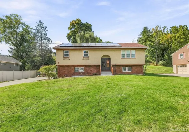 Photo 1 of Single family home for sale at 5 Bird Ln, Poughkeepsie, NY 12603 | MLS# 1055735 | Listing updated on 2026-09-29