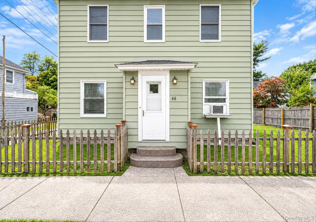 Photo 1 of Single family home for sale at 46 Glenlawn Ave, Oyster Bay, NY 11579 | MLS# 1055743 | Listing updated on 2026-10-05