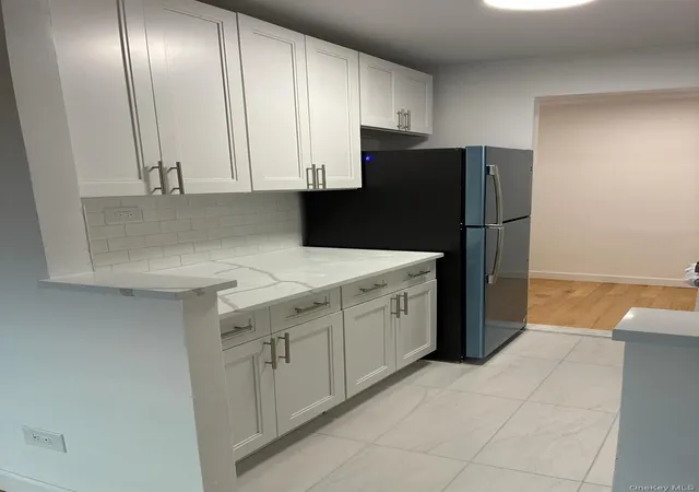 Listing Photo 5 - Condo for sale in building located at 4200 Herkimer Pl, Bronx, NY 11238 - Unit #7F