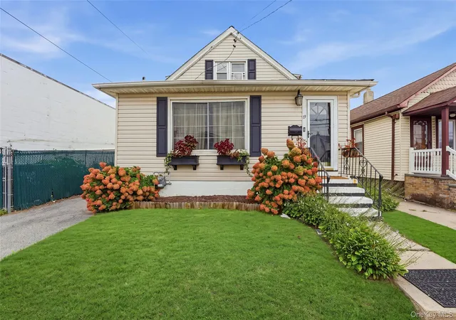 Photo 1 of Single family home for sale at 19 Catherine Ave, Hempstead, NY 11010 | MLS# 1055806 | Listing updated on 2026-10-08