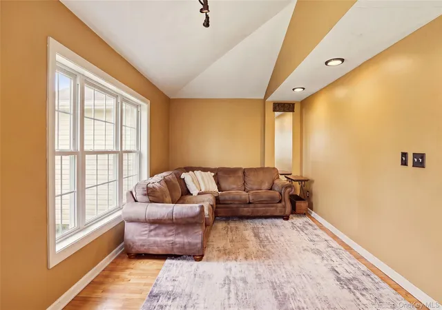 Photo 4 of Single family home for sale at 19 Catherine Ave, Hempstead, NY 11010 | MLS# 1055806 | Listing updated on 2026-10-08