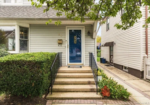 Photo 2 of Single family home for sale at 30 Astor Pl, North Hempstead, NY 11596 | MLS# 1055815 | Listing updated on 2026-10-07