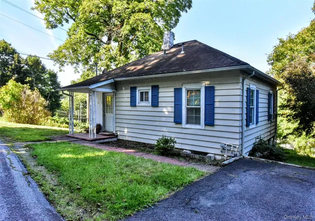 Photo 3 of Single family home for sale at 25 Oreco Ter, Monroe, NY 10950 | MLS# 1055830 | Listing updated on 2026-10-01