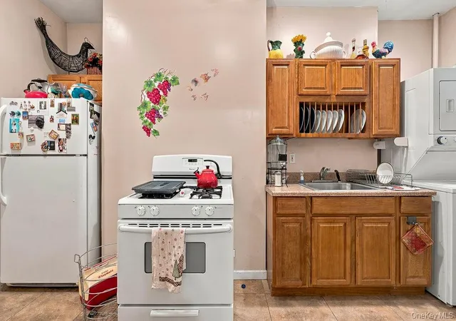 Photo 2 of House for sale at 227 Devoe St, New York, NY 11211 | MLS# 1055840 | Listing updated on 2026-09-28