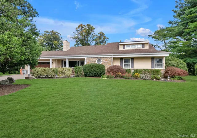 Photo 1 of Single family home for sale at 1361 Boxwood Dr E, Hewlett, NY 11557 | MLS# 1055855 | Listing updated on 2026-10-08