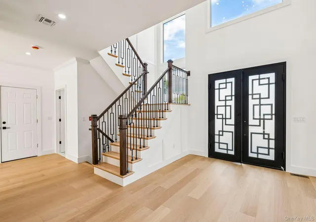 Photo 2 of Single family home for sale at 2 Radial Ln, Hempstead, NY 11756 | MLS# 1055856 | Listing updated on 2026-10-29
