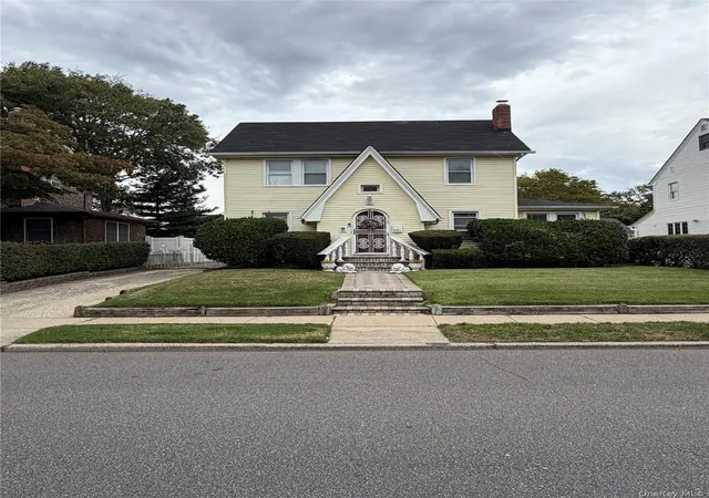 Photo 1 of Single family home for sale at 881 Lorenz Ave, Hempstead, NY 11510 | MLS# 1055861 | Listing updated on 2026-10-07