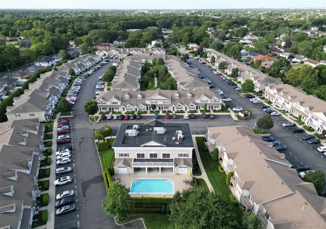 Photo 30 of Condo for sale at 1003 Willow Ln, Hempstead, NY 11580 | MLS# 1055871 | Listing updated on 2026-10-02