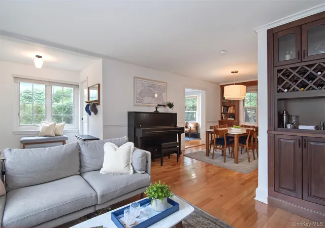 Photo 3 of Single family home for sale at 6 Beverly Rd, Eastchester, NY 10708 | MLS# 1055873 | Listing updated on 2026-10-08
