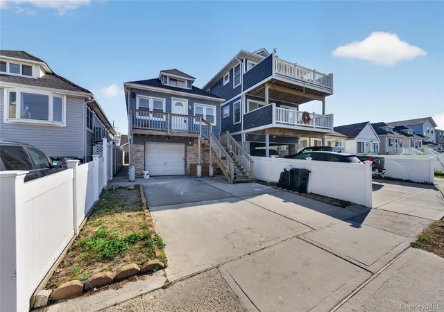 Photo 1 of Single family home for sale at 84 E Pine St, Long Beach, NY 11561 | MLS# 1055877 | Listing updated on 2026-10-08