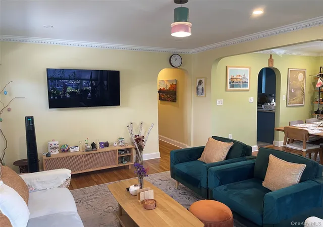 Photo 4 of Single family home for sale at 7625 250th Street, New York, NY 11426 | MLS# 1055892 | Listing updated on 2026-10-08