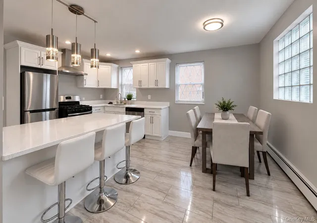 Photo 4 of Single family home for sale at 276 Swinton Ave, New York, NY 10465 | MLS# 1055901 | Listing updated on 2026-10-01