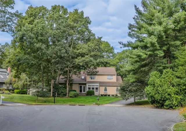 Photo 2 of Single family home for sale at 46 Golf Clb Cir, Brookhaven, NY 11949 | MLS# 1055907 | Listing updated on 2026-10-04