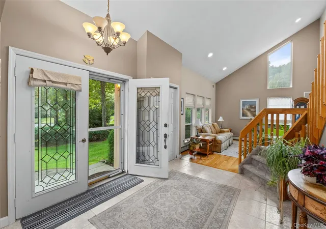 Photo 4 of Single family home for sale at 46 Golf Clb Cir, Brookhaven, NY 11949 | MLS# 1055907 | Listing updated on 2026-10-04