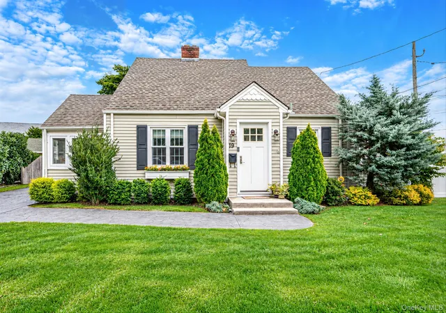 Photo 1 of Single family home for sale at 19 Cherry Ave, Islip, NY 11796 | MLS# 1055909 | Listing updated on 2026-10-02