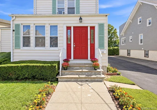 Photo 3 of House for sale at 14 Sumner Ave, Yonkers, NY 10704 | MLS# 1055920 | Listing updated on 2026-10-07
