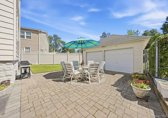 Photo 4 of House for sale at 14 Sumner Ave, Yonkers, NY 10704 | MLS# 1055920 | Listing updated on 2026-10-07