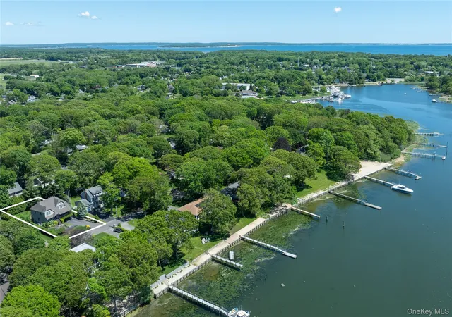 Photo 2 of Single family home for sale at 1600 Westview Dr, Southold, NY 11952 | MLS# 1055937 | Listing updated on 2026-10-03