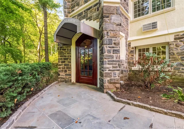 Photo 2 of House for sale at 1 Rivermere #4F, Eastchester, NY 10708 | MLS# 1055944 | Listing updated on 2026-10-10