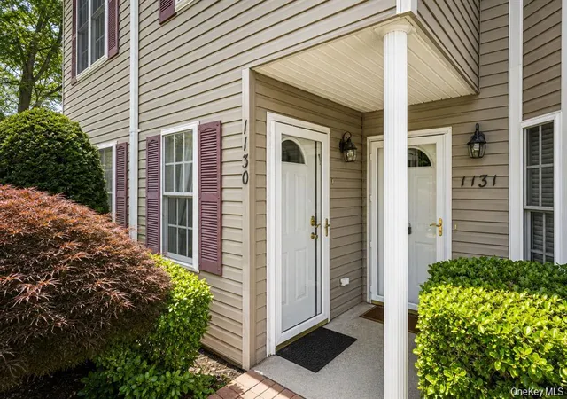 Photo 3 of Condo for sale at 1130 Savoy Dr, Huntington, NY 11747 | MLS# 1055960 | Listing updated on 2026-10-01