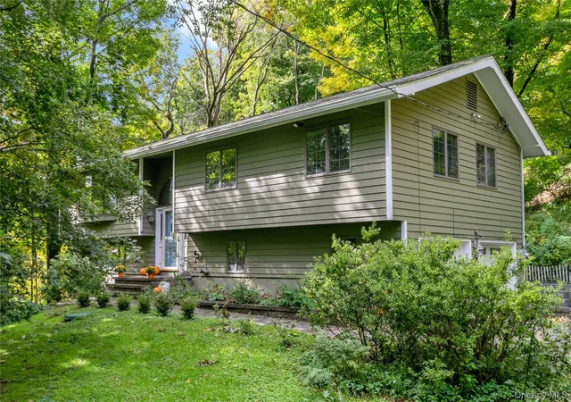 Photo 1 of Single family home for sale at 999 Cliff Ave, Yorktown, NY 10598 | MLS# 1055962 | Listing updated on 2026-10-06