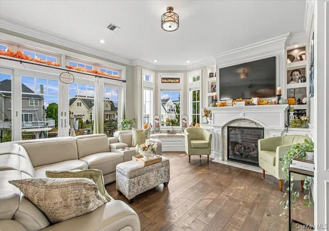Photo 4 of Single family home for sale at 141 Sequams Ln W, Islip, NY 11795 | MLS# 1055973 | Listing updated on 2026-10-04