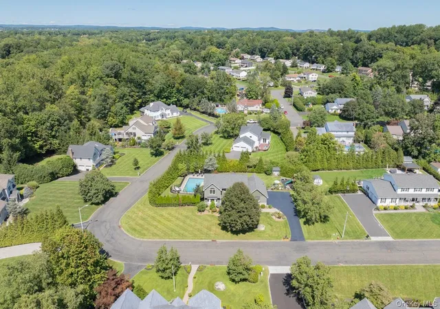 Photo 3 of Single family home for sale at 51 Marycrest Rd, Orangetown, NY 10994 | MLS# 1055979 | Listing updated on 2026-10-05