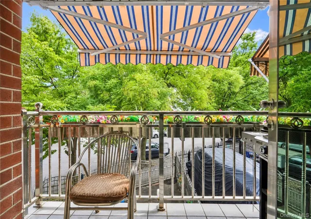 Photo 2 of House for sale at 861 Home St, New York, NY 10459 | MLS# 1055987 | Listing updated on 2026-09-29