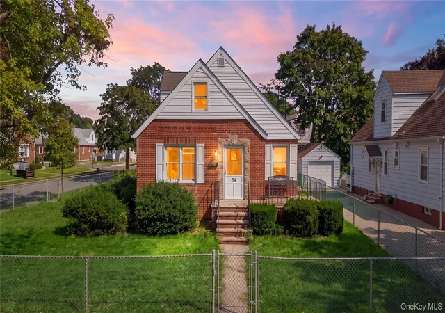 Photo 18 of Single family home for sale at 54 Rose Ln, North Hempstead, NY 11040 | MLS# 1055995 | Listing updated on 2026-10-07