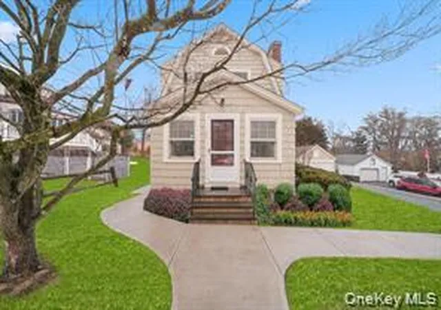 Photo 1 of Single family home for sale at 20 Archer Ave, White Plains, NY 10603 | MLS# 1055996 | Listing updated on 2026-10-10