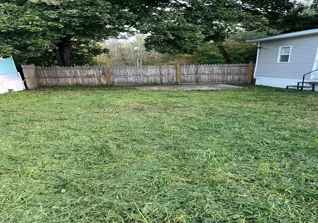 Photo 3 of Manufactured home for sale at 33 Debra Ct, Poughkeepsie, NY 12601 | MLS# 1056004 | Listing updated on 2026-10-01