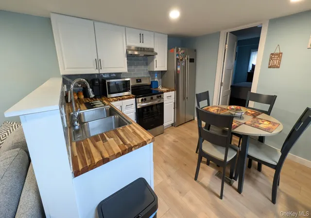 Photo 3 of Manufactured home for sale at 33 Debra Ct, Poughkeepsie, NY 12601 | MLS# 1056004 | Listing updated on 2026-10-01