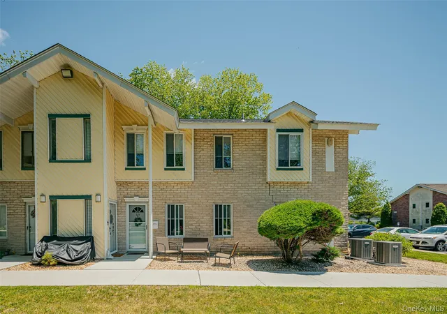 Photo 1 of Single family home for sale at 45 Rudder Dr, Islip, NY 11742 | MLS# 1056011 | Listing updated on 2026-10-08