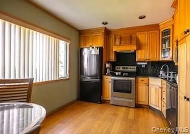 Photo 3 of Single family home for sale at 45 Rudder Dr, Islip, NY 11742 | MLS# 1056011 | Listing updated on 2026-10-08
