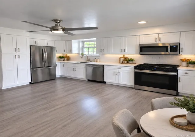 Photo 2 of Single family home for sale at 7 Bradshaw Dr, Ossining, NY 10562 | MLS# 1056019 | Listing updated on 2026-10-02