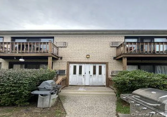 Photo 2 of Condo for sale at 269 W Sneden Pl #269, Ramapo, NY 10977 | MLS# 1056021 | Listing updated on 2026-10-04
