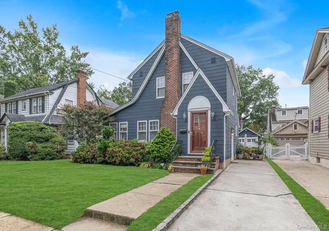 Single family home for sale at 91 Geranium Ave, Hempstead, NY 11001 | MLS# 1056059