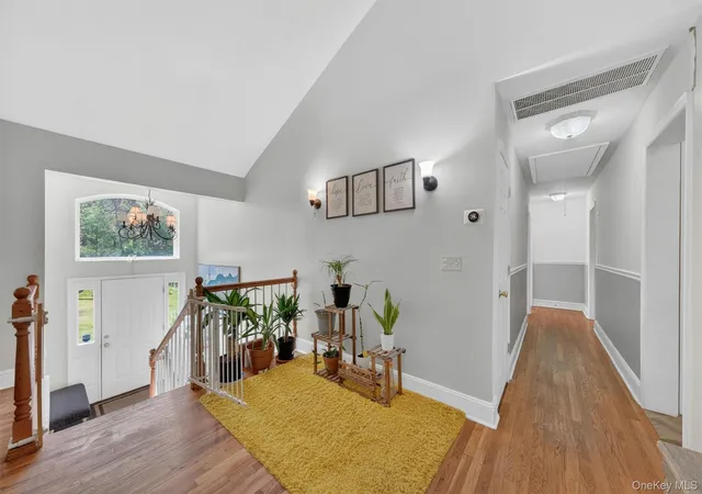 Photo 3 of Single family home for sale at 1649 State Route 32, Cornwall, NY 10930 | MLS# 1056091 | Listing updated on 2026-10-08