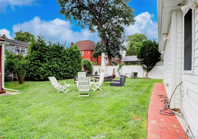Photo 4 of Single family home for sale at 176 Tottenham Rd, Hempstead, NY 11563 | MLS# 1056109 | Listing updated on 2026-10-01
